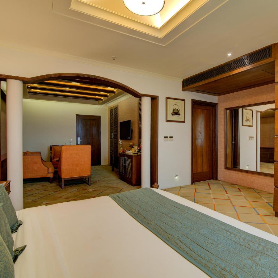 Hotel Godwin Haridwār Extérieur photo