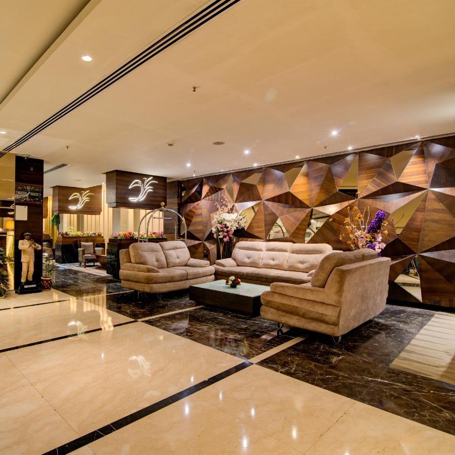 Hotel Godwin Haridwār Extérieur photo