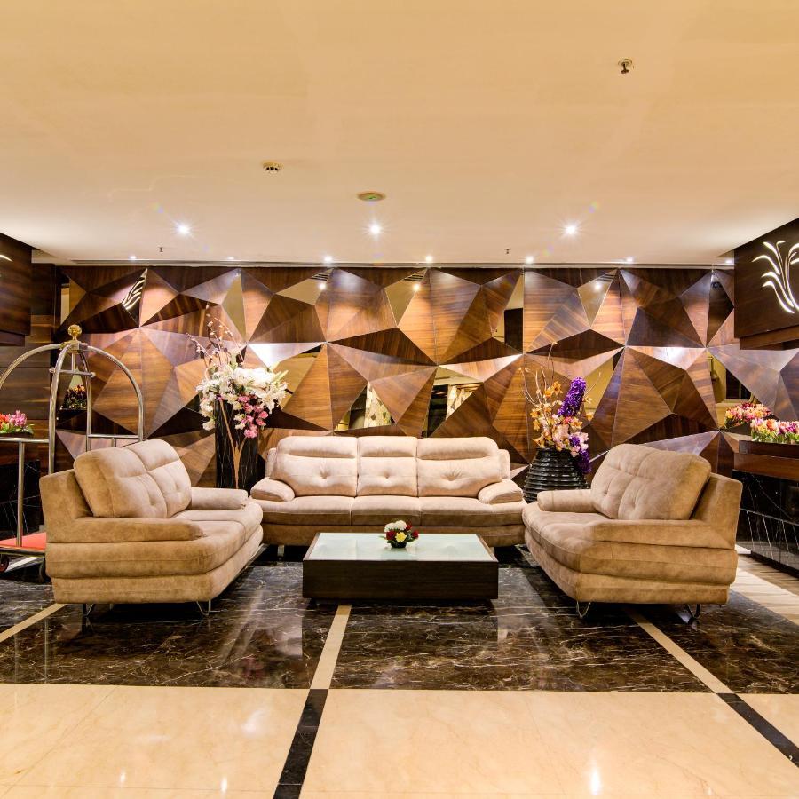 Hotel Godwin Haridwār Extérieur photo