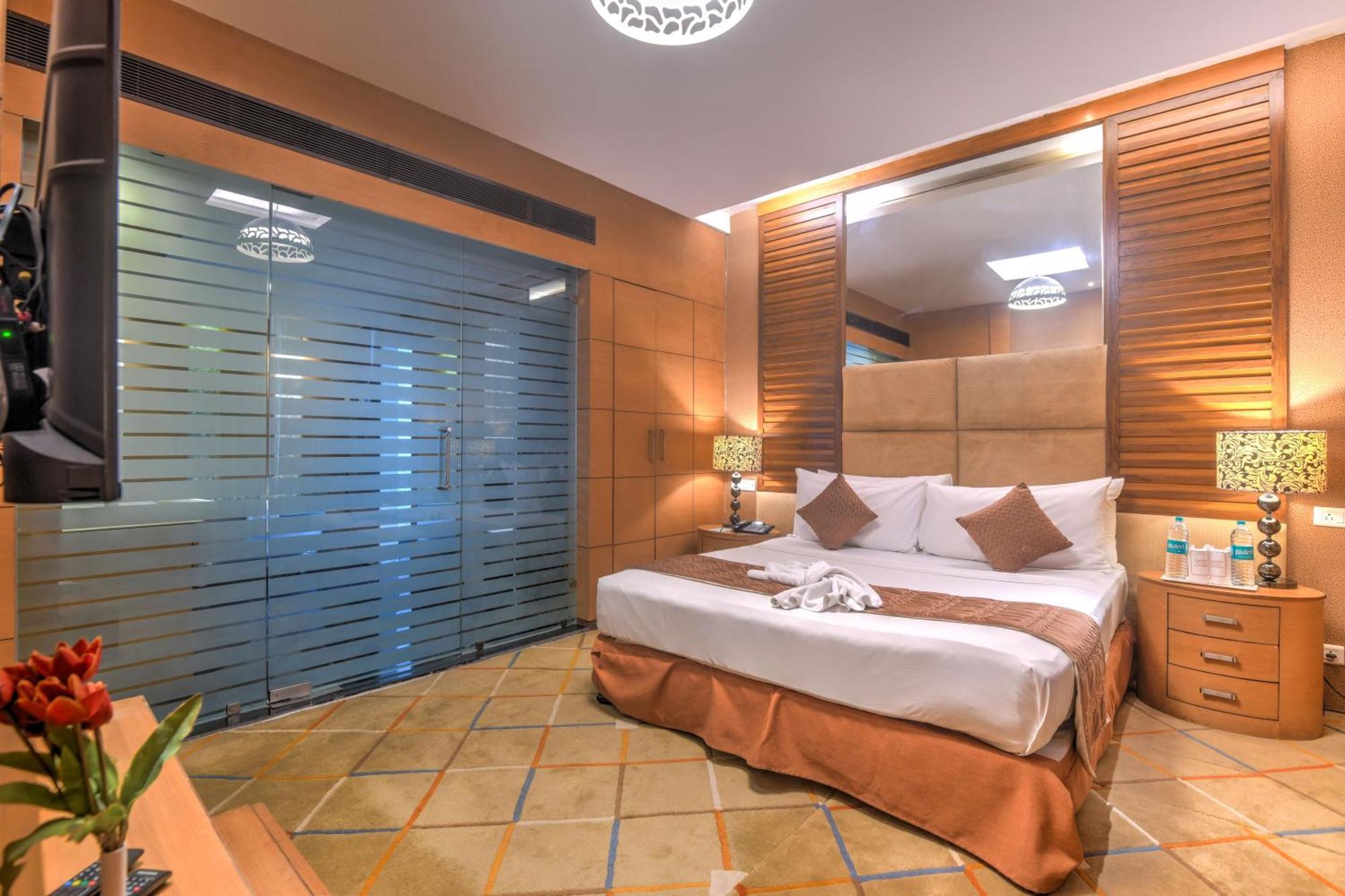 Hotel Godwin Haridwār Extérieur photo